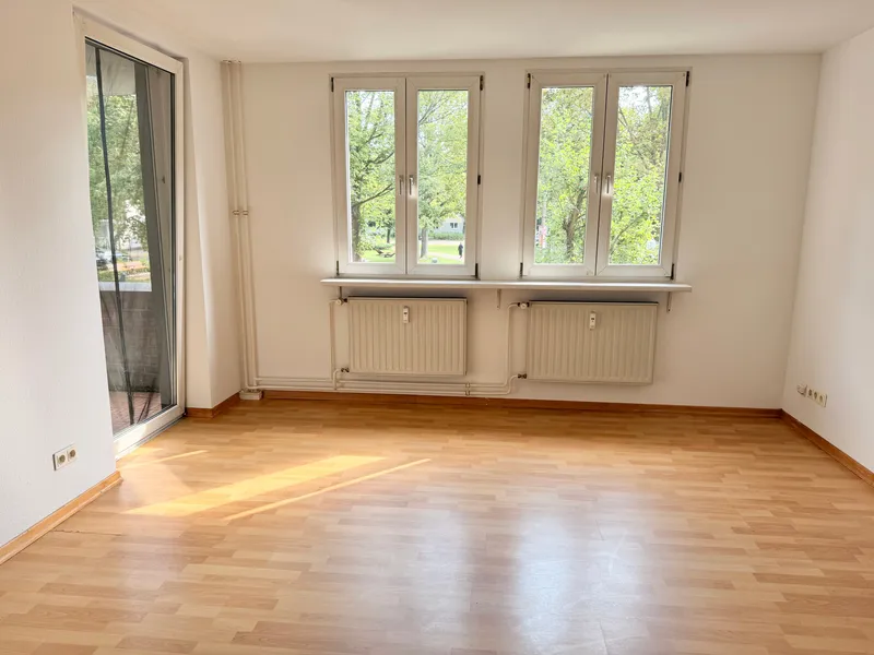 Befristung 4 Jahre! 2 Zimmer in ruhiger und grüner  Wohnlage! — photo 1